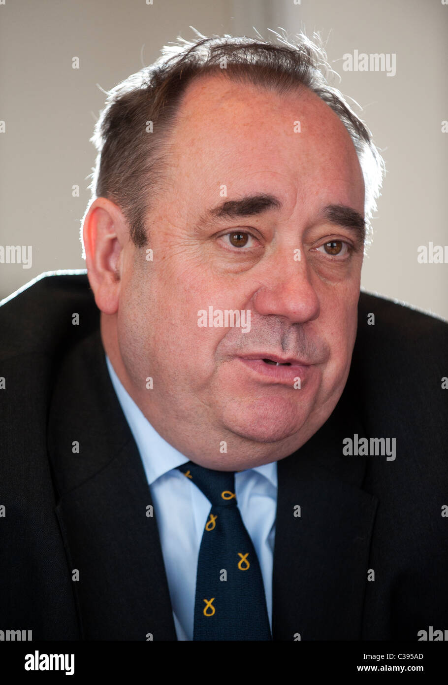 SNP leader scozzese e primo ministro Alex Salmond raffigurato in Glasgow 21 Aprile 2011 Foto Stock