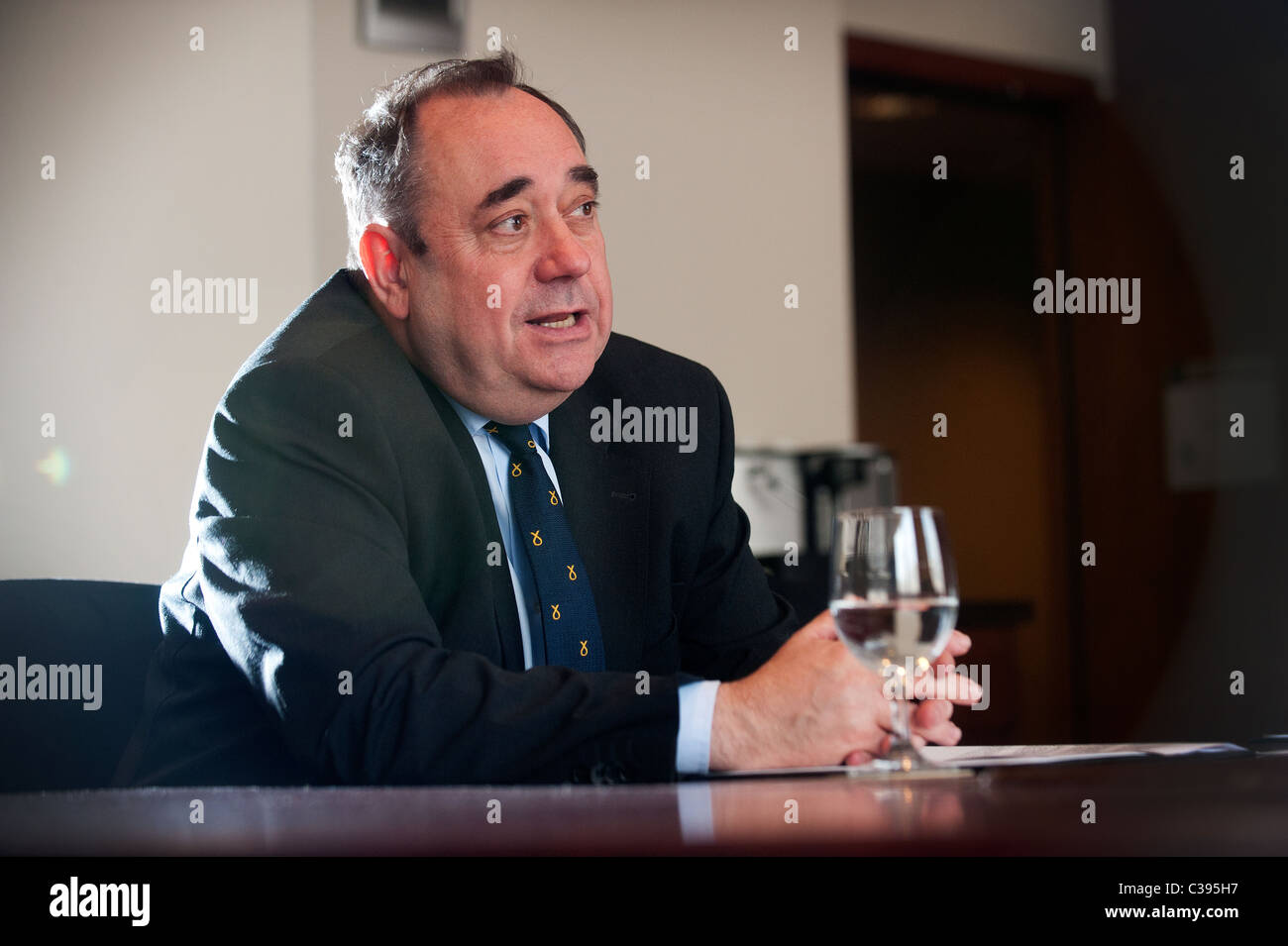 SNP leader scozzese e primo ministro Alex Salmond raffigurato in Glasgow 21 Aprile 2011 Foto Stock