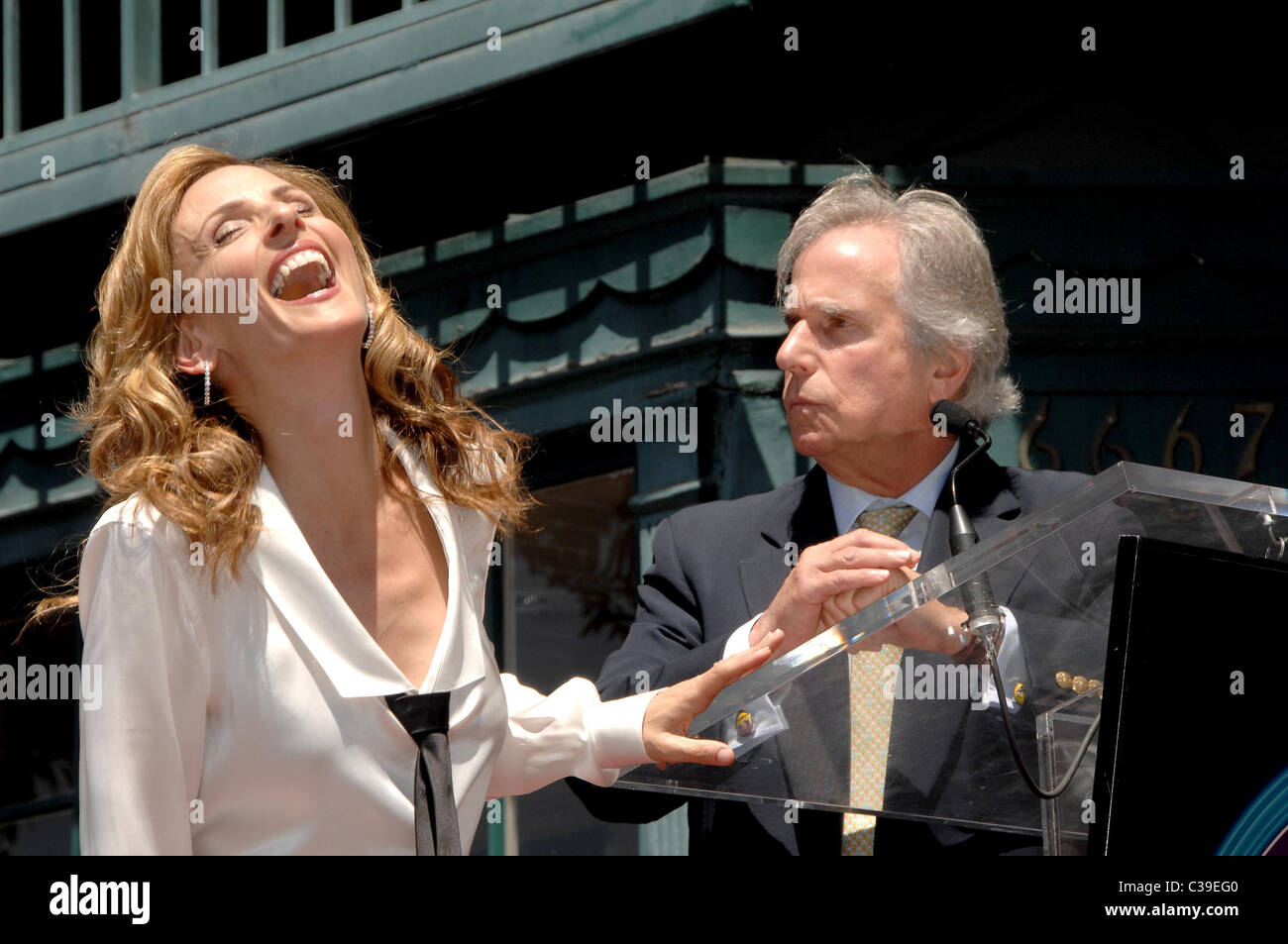 Marlee Matlin e Henry Winkler Marlee Matlin onorato con una stella sulla Hollywood Walk of Fame di Los Angeles, California - Foto Stock