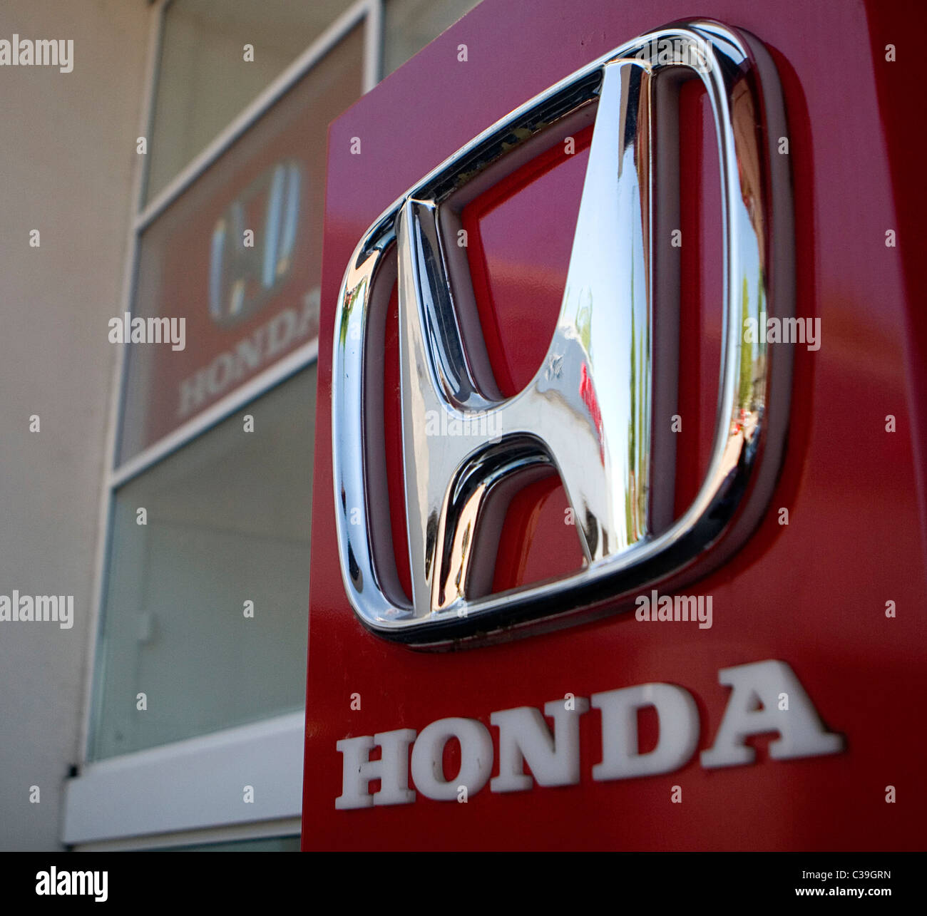 Immagine illustrativa della Honda logo e digital signage. Foto Stock