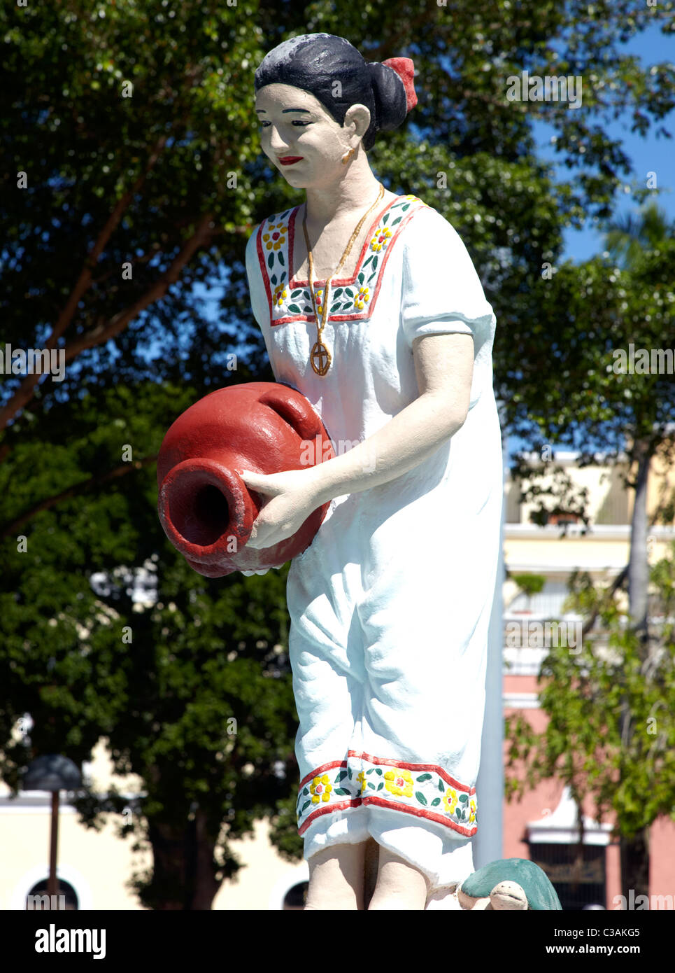 Statua maya Parque Francisco Canton Rosado Valladolid Yucatan Messico Foto Stock