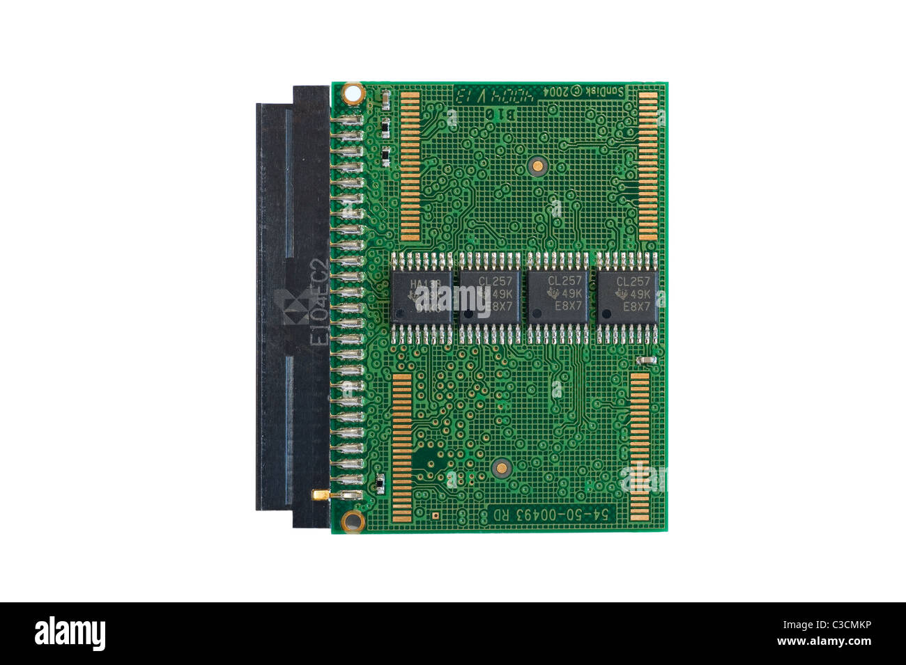 Elettronica di circuiteria di micro che mostra la reale memoria chip di silicio all'interno di una fotografia digitale scheda compact flash. Foto Stock