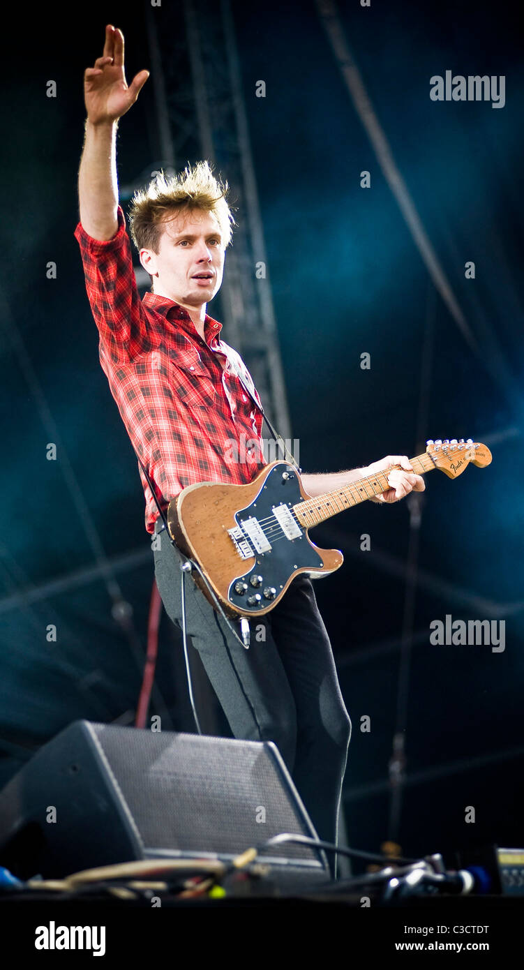 Alex Kapranos Franz Ferdinand effettuando in corrispondenza di t nel Parco 2009 Kinross in Scozia - 10.07.09 Foto Stock