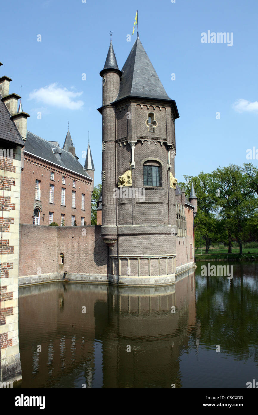 La torre del castello in Heeswijk Heeswijk-Dinther nei Paesi Bassi Foto Stock
