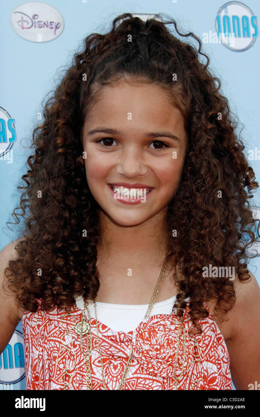 Madison Pettis Disney Channel la serie hit 'Wizards of Waverly Place' e 'Jonas' ispirato fashion show event Los Angeles, Foto Stock