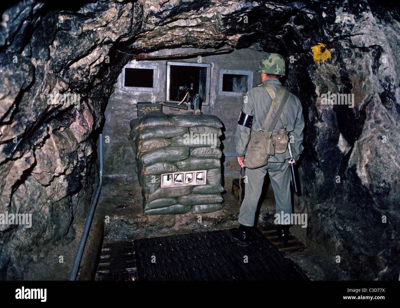 Tunnel costruito da nord coreani di invadere la Corea del Sud, linea DMZ, Panmunjon, Corea Foto Stock