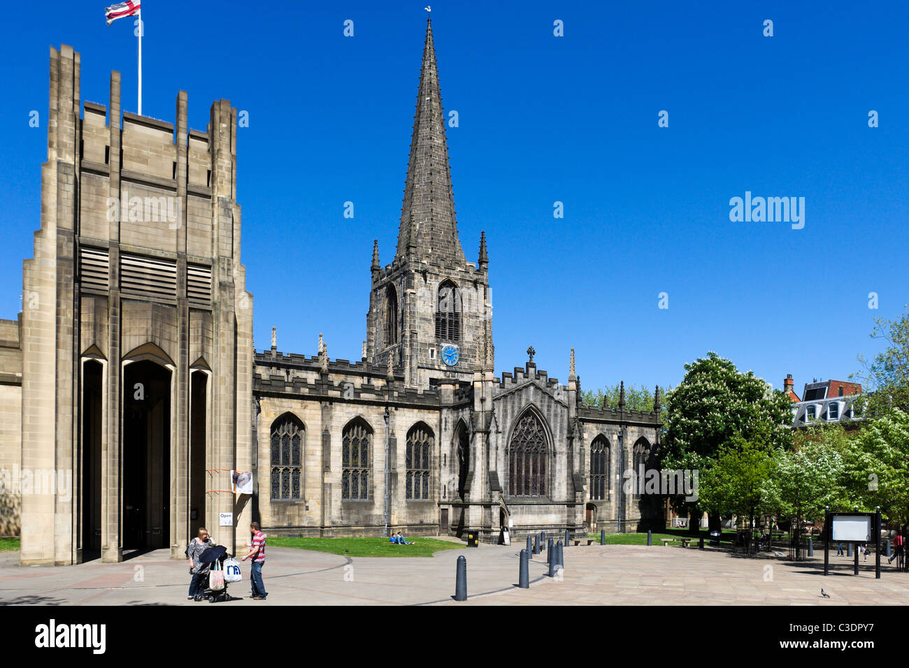 Sheffield Cathedral (Chiesa Cattedrale di San Pietro e di San Paolo), Sheffield South Yorkshire, Regno Unito Foto Stock