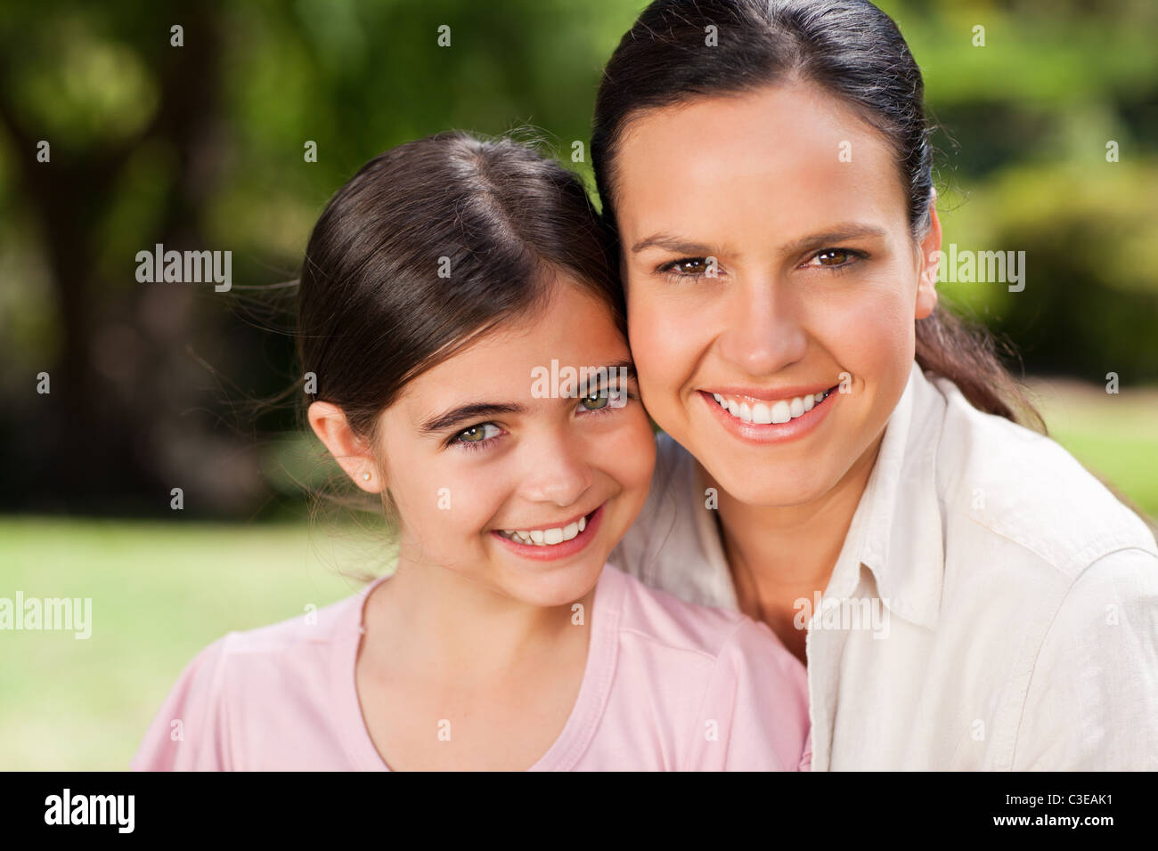 Ritratto di una madre e figlia Foto Stock