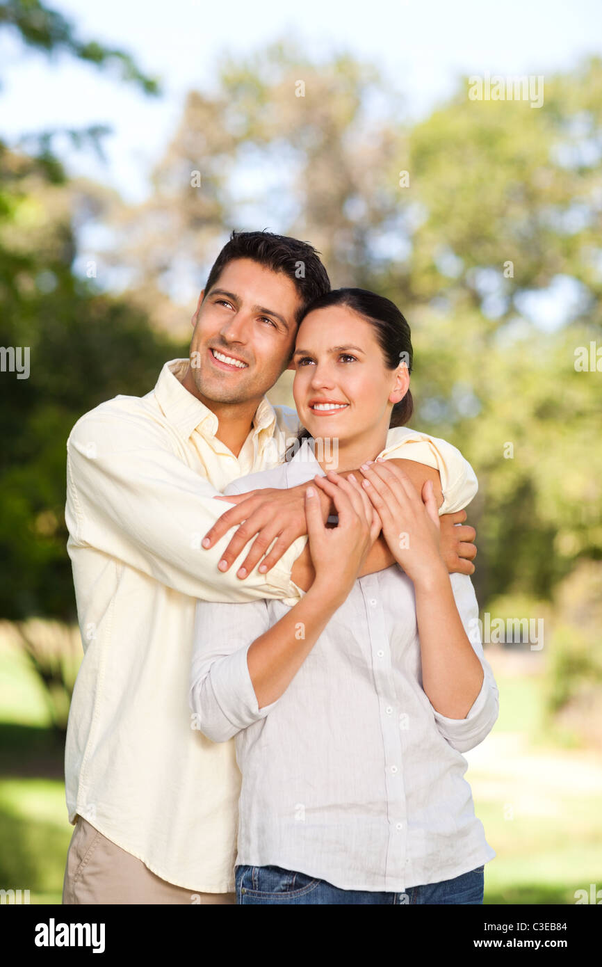 Gli amanti del parco Foto Stock