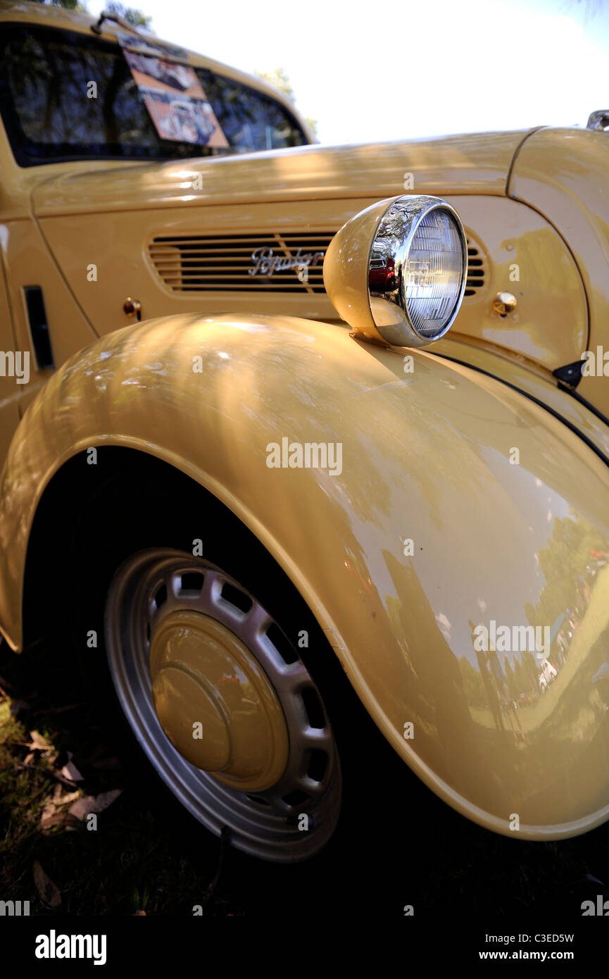 Vintage Ford popolare, un classico British Motor Car Foto Stock