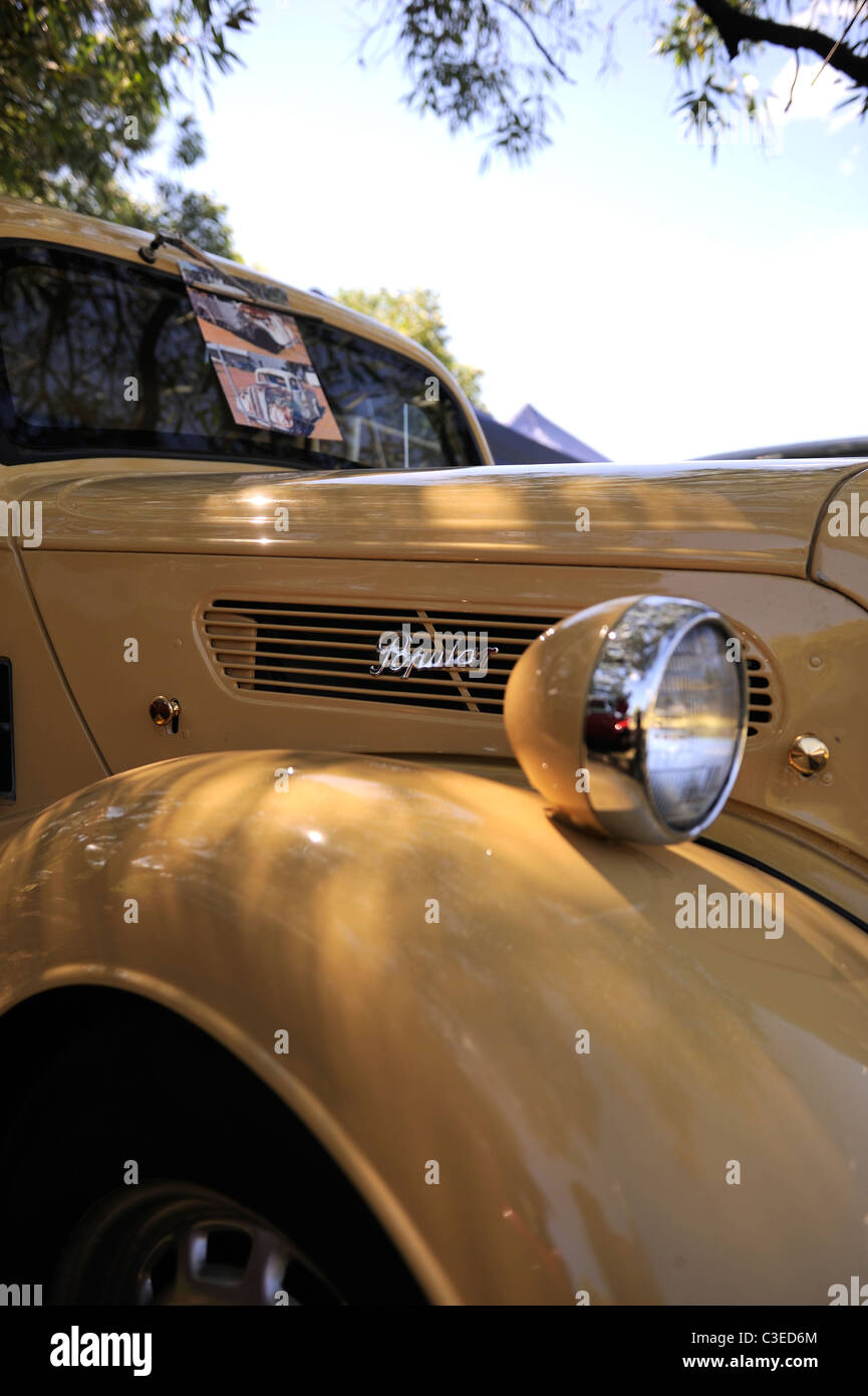 Vintage Ford popolare, un classico British Motor Car Foto Stock