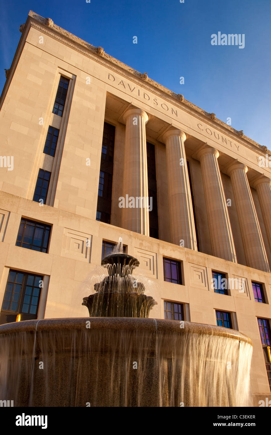 Fontana accanto alla contea di Davidson edificio pubblico e Courthouse, Nashville Tennessee USA Foto Stock