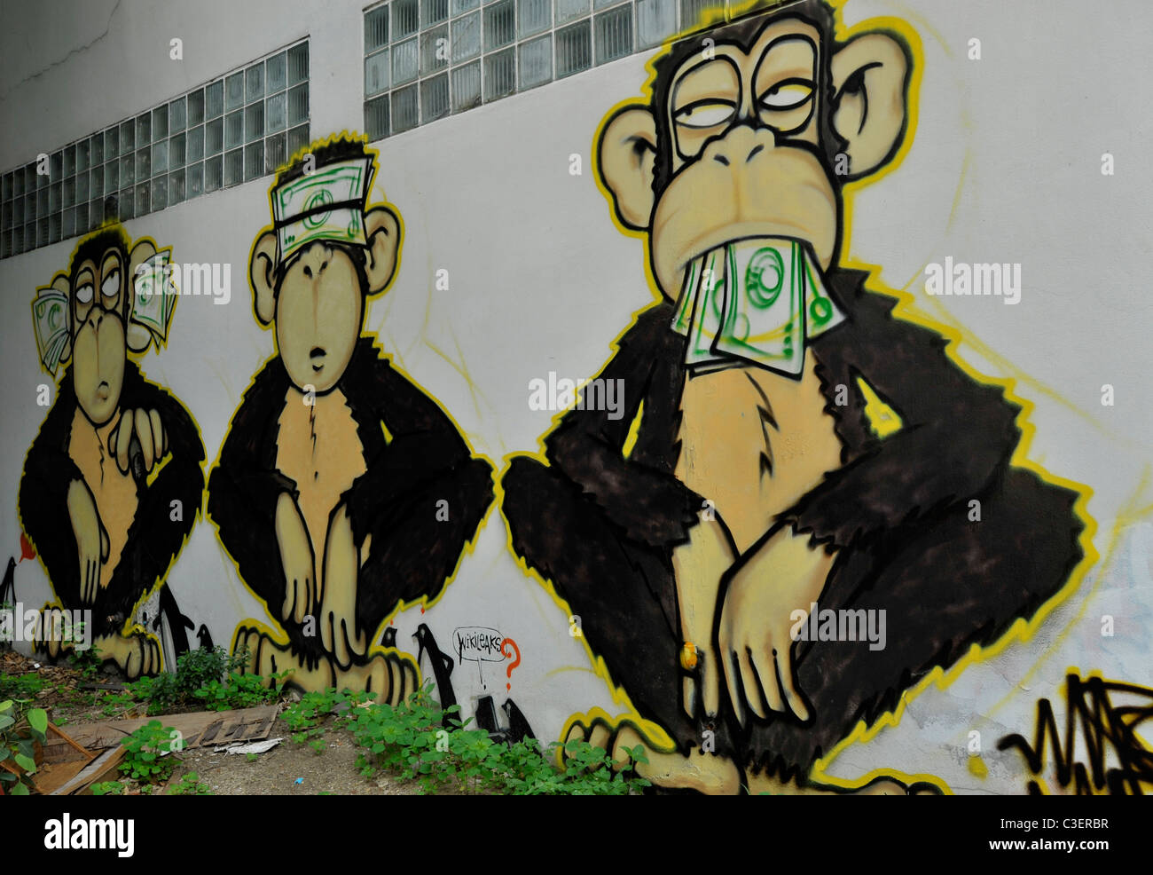 Vedere alcun male, non dire il male, non sentire male le tre scimmie sagge, Mizaru Kikazaru Iwazaru e, graffiti, bangkok, Thailandia Foto Stock