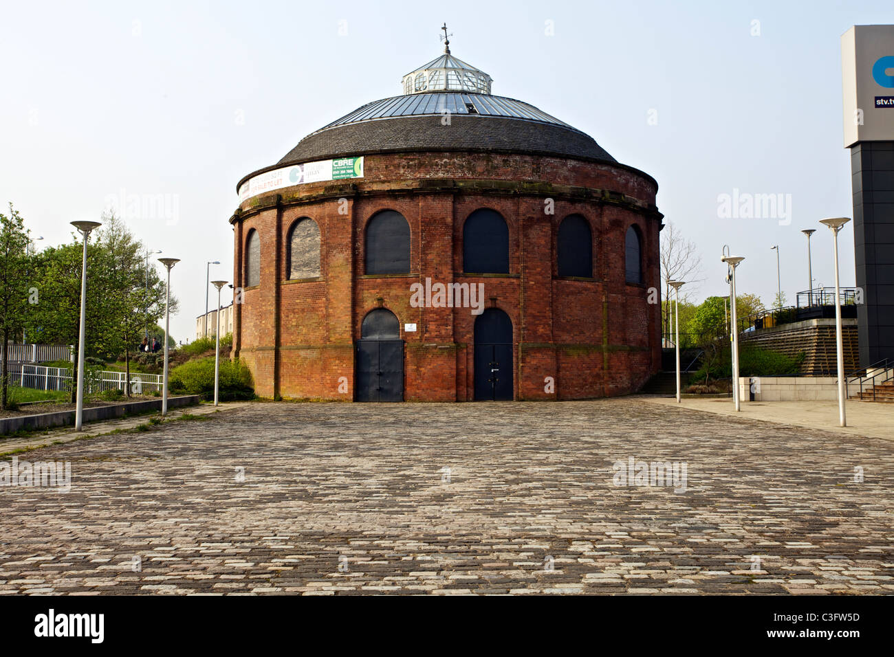 Sud rotunda, ex ingresso al Glasgow Harbour Tunnel che correva al di sotto del fiume Clyde Foto Stock