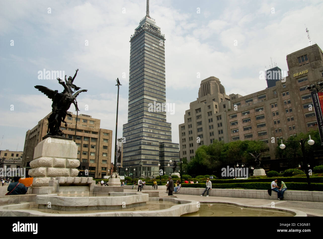 Messico.Città del Messico. Architettura contemporanea. Torere Latinoamericana (torre latino-americana). Foto Stock