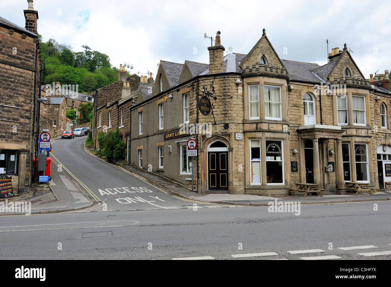 Matlock Bath dale road, county e la stazione pub derbyshire England Regno Unito Foto Stock