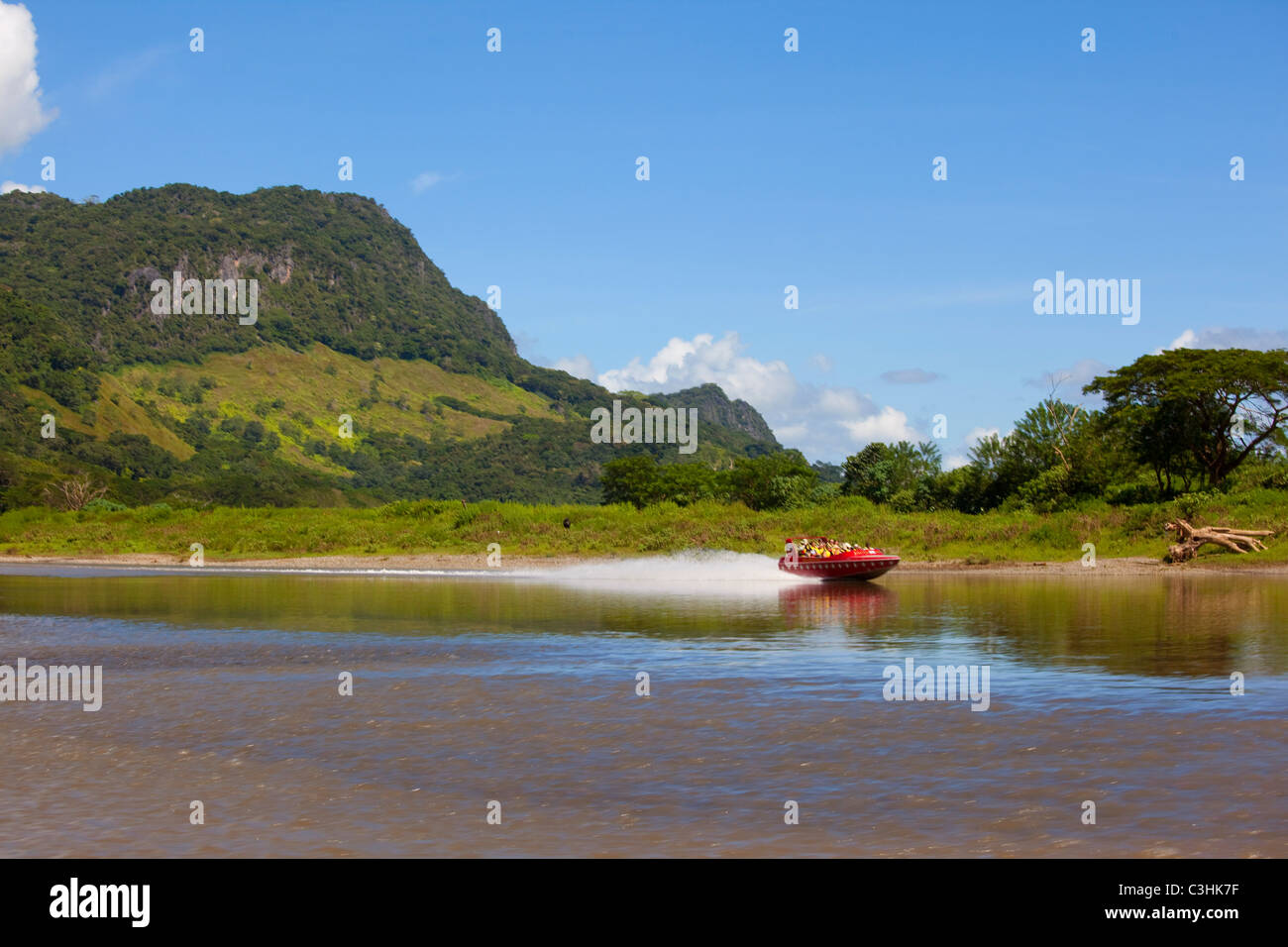 Sigatoka River Safari, jet viaggio in barca, Viti Levu, Isole Figi Foto Stock