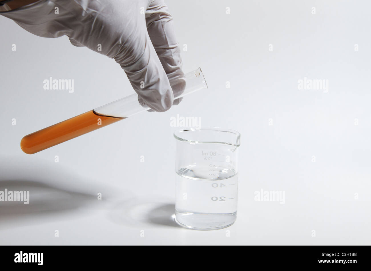 Esperimento di chimica. Foto Stock
