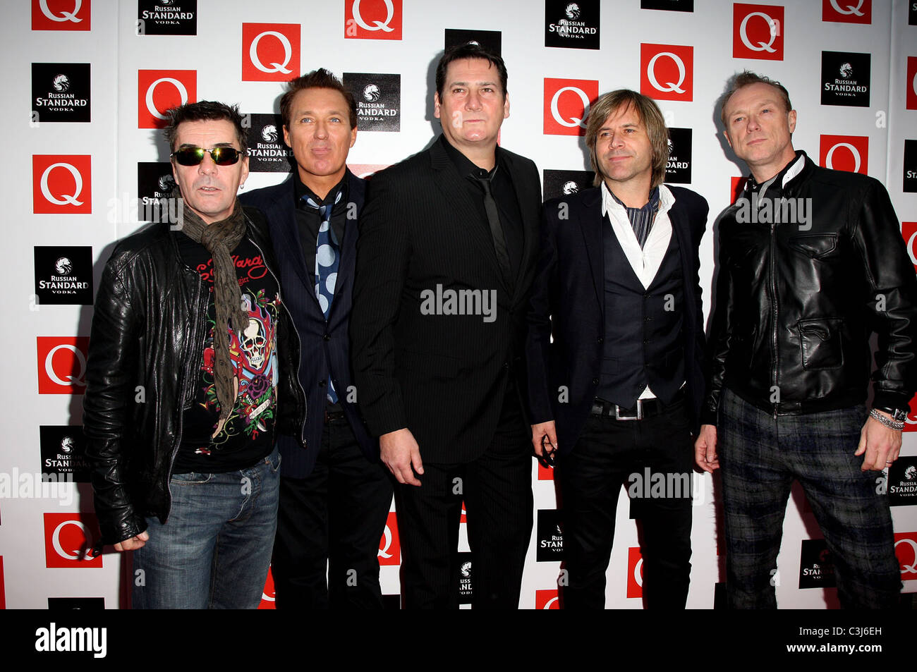 John Keeble, Martin Kemp, Tony Hadley, Steve Norman e Gary Kemp degli Spandau Ballet la Q Awards 2009 - gli arrivi di Londra, Foto Stock