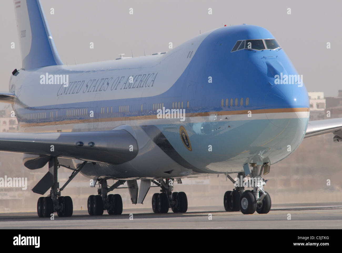 Il Presidente Usa Barack Obama arriva al Cairo per fare una grande politica discorso al mondo islamico dell università del Cairo. Foto Stock