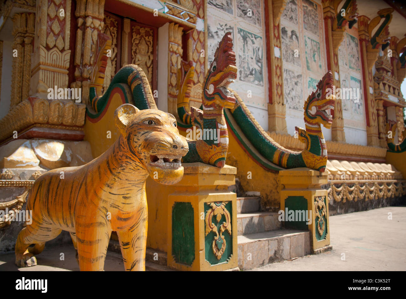 Ornato adornano la voce Modo di Wat, Phonsavan, Xieng Khouang, Laos Foto Stock