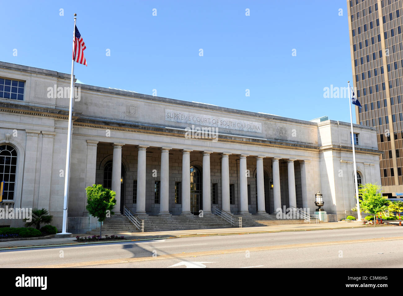 La Corte suprema a Columbia nella Carolina del Sud statue degli edifici e dei punti di riferimento sullo stato capitale Capitol motivi SC Foto Stock