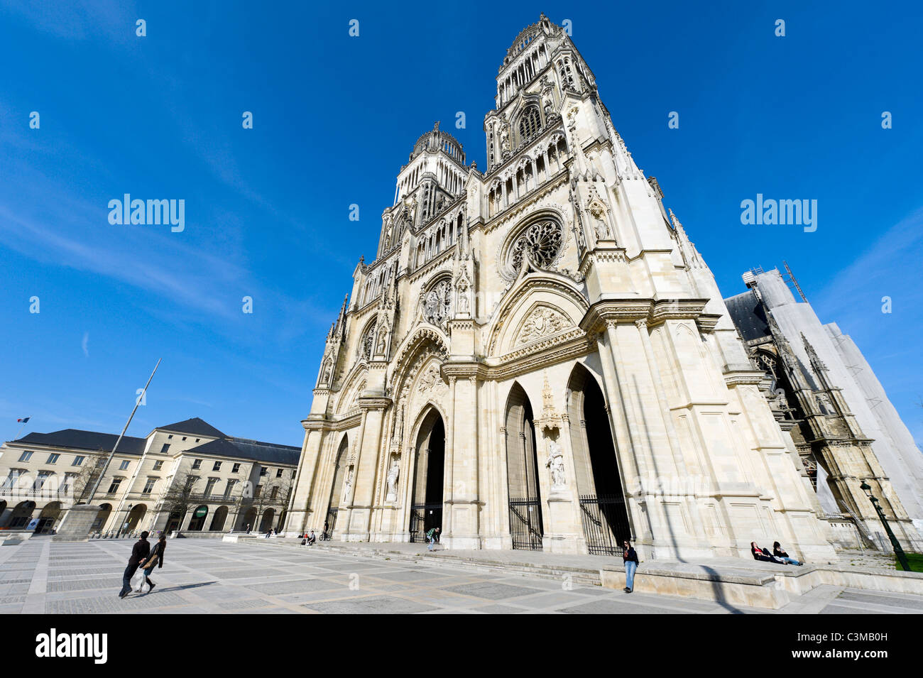 La facciata della Cattedrale di Orleans (cattedrale di Sainte Croix d'Orleans), Orleans, Francia Foto Stock