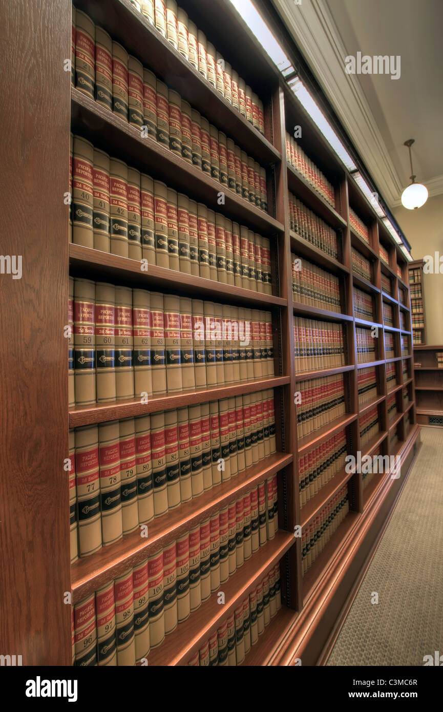 Biblioteca di diritto nella storica Pioneer Court House Portland Oregon Foto Stock