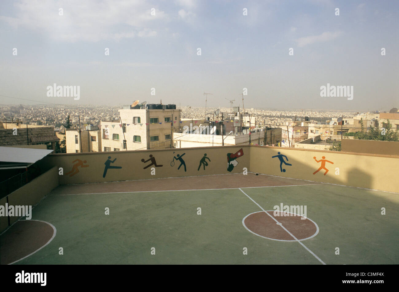 Amman, Giordania, vista del parco giochi con city in background Foto Stock