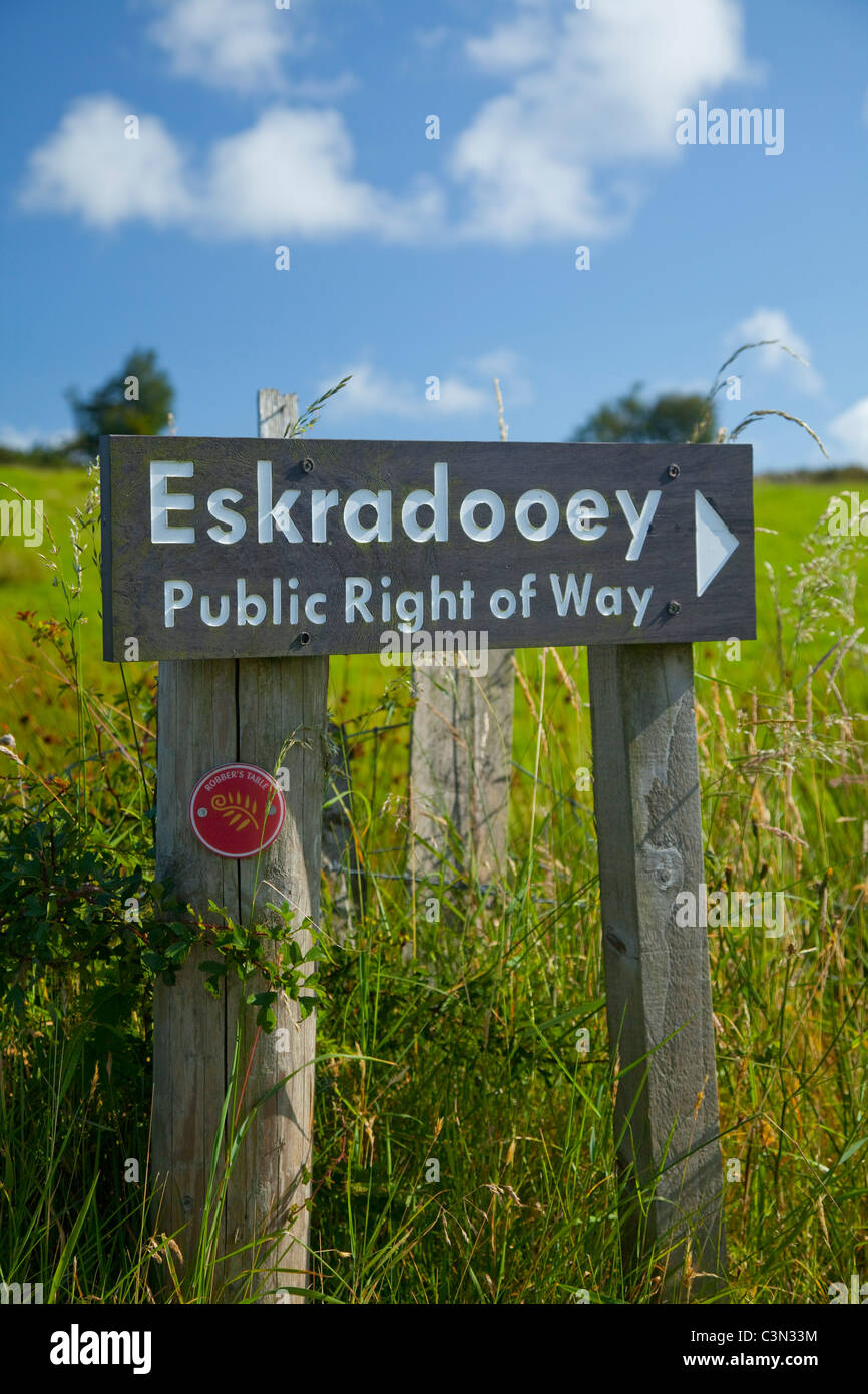 Eskradooey signpost, ladri tabella a piedi, montagne Sperrin, County Tyrone, Irlanda del Nord, Regno Unito. Foto Stock