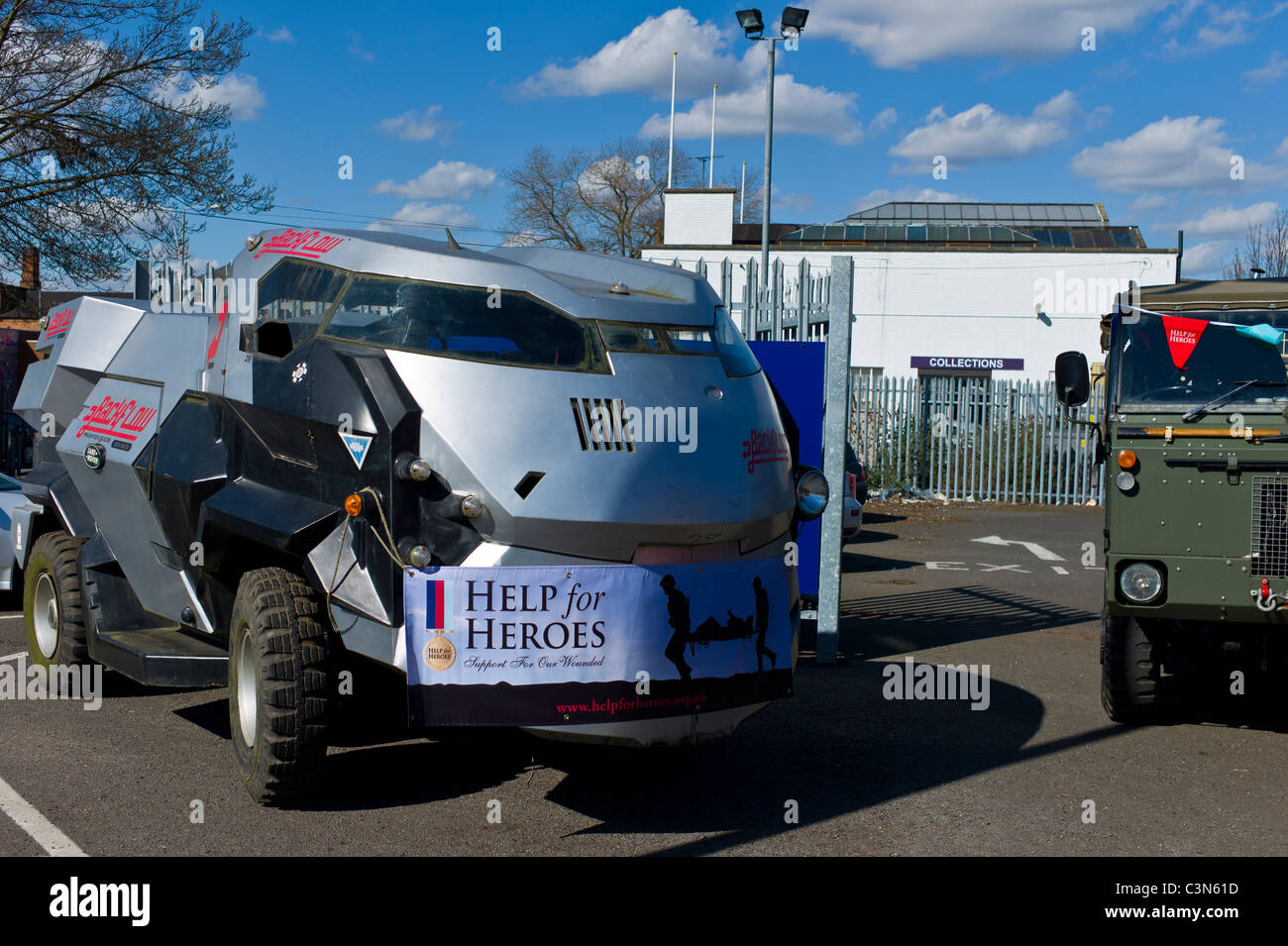 Speciale di conversione per il film Judge Dredd basato su un Landrover 110 di controllo in avanti Foto Stock