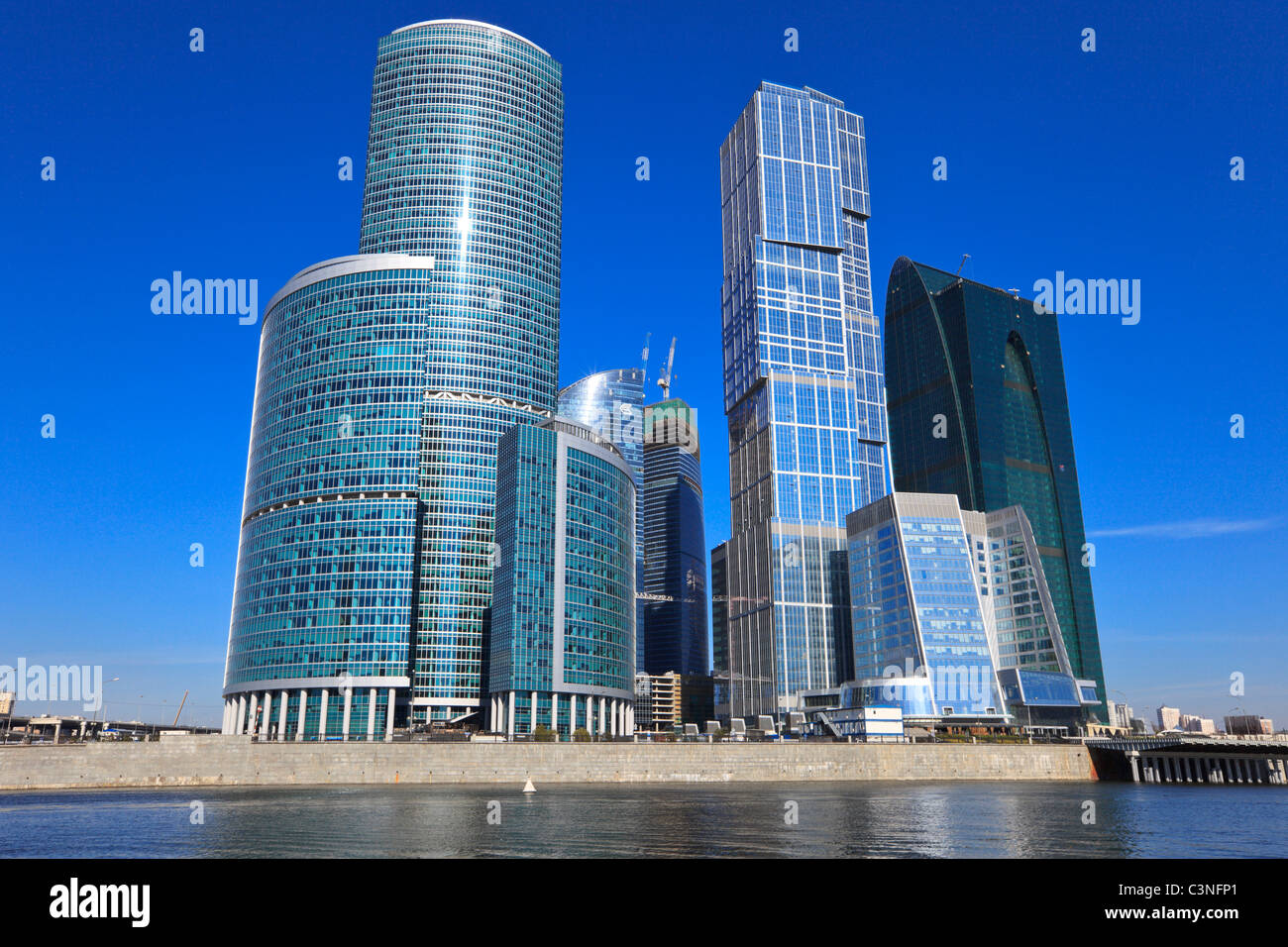 Costruzione di moderni grattacieli centro business a Mosca, in Russia. Foto Stock