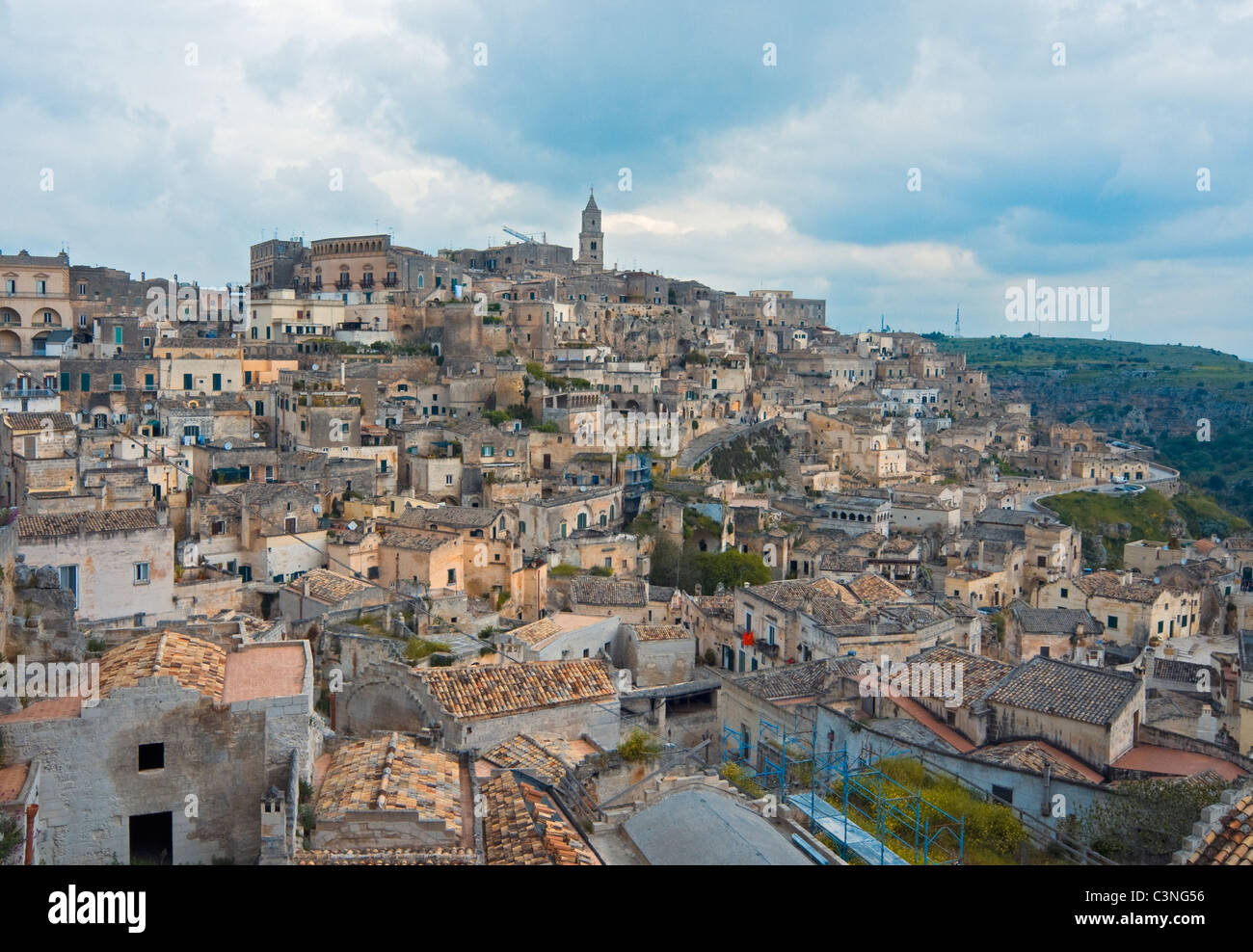 Vista panoramica di Sassi case di Sasso Barisano a Matera, Basilicata, Italia Meridionale Foto Stock