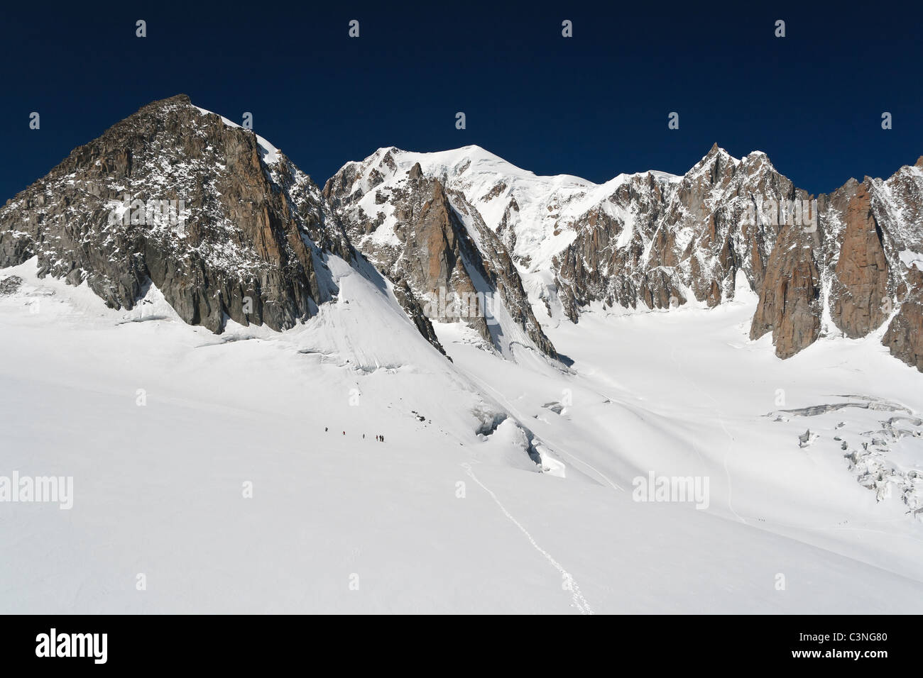 Estate vista del massiccio del Monte Bianco e Mer de Glace glacier Foto Stock