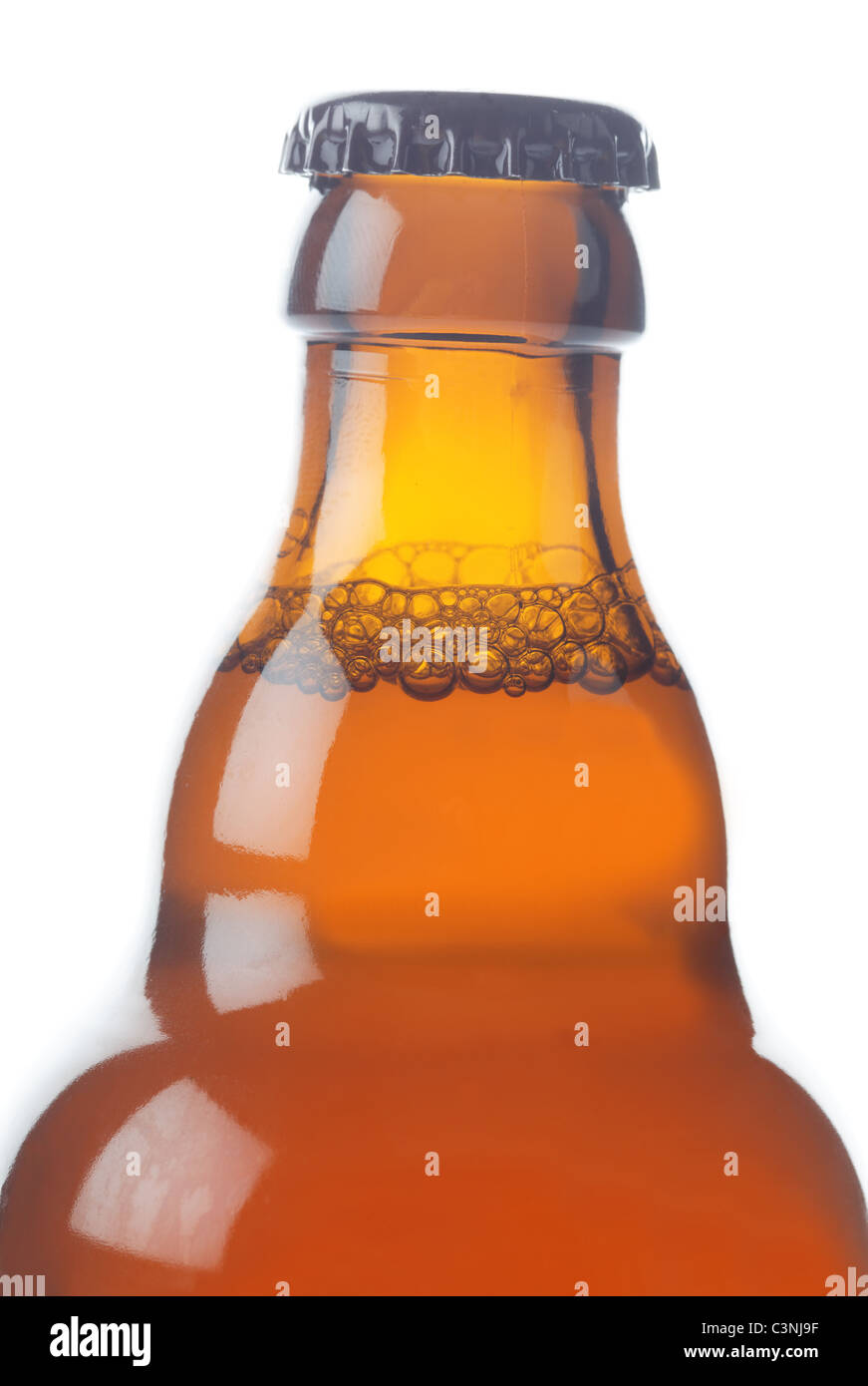 Bottiglia di birra isolato su sfondo bianco Foto Stock