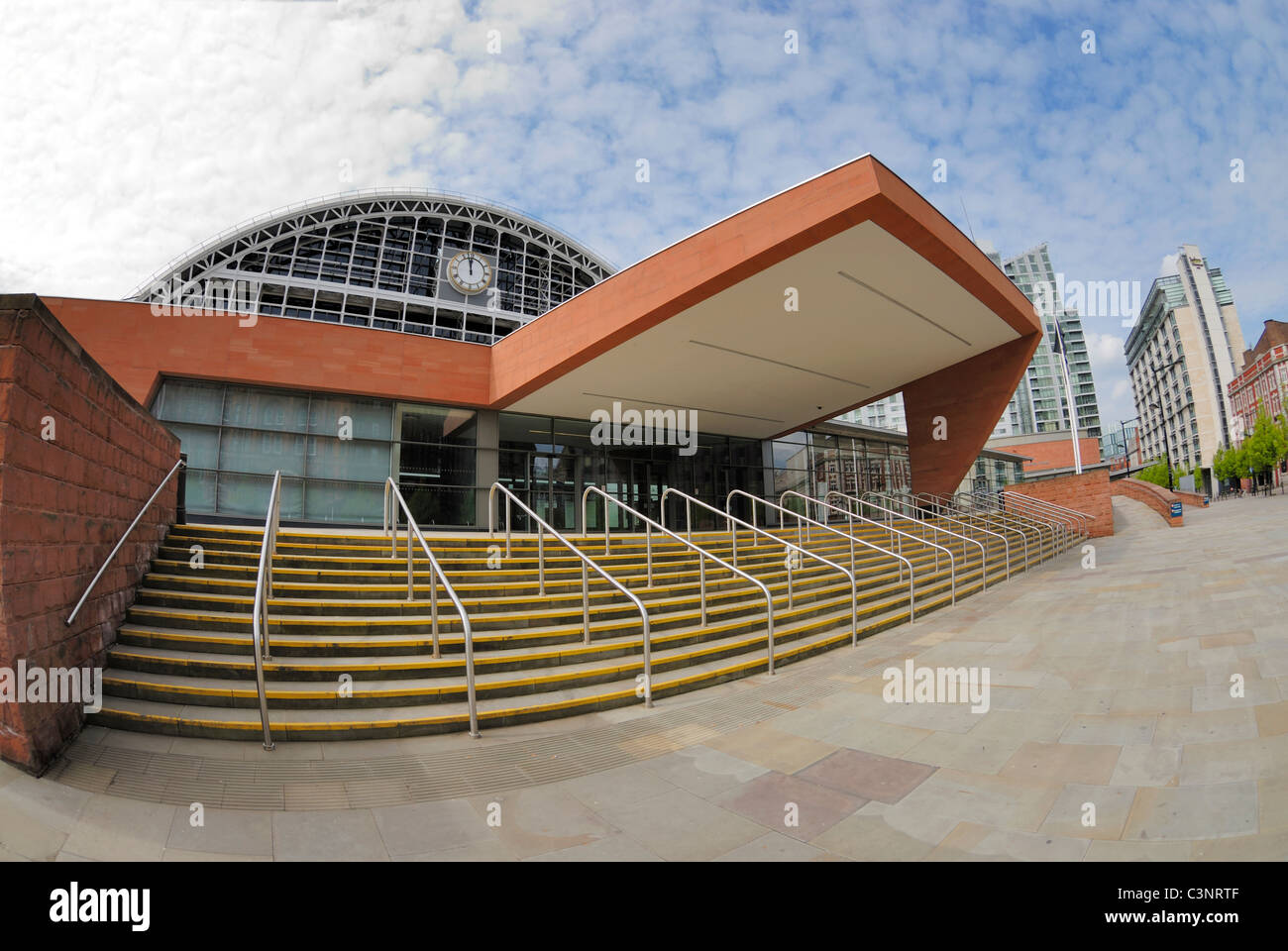 G Mex Exhibition Centre di Manchester in Inghilterra, un ex stazione ferroviaria è ora un centro conferenze ed eventi. Foto Stock