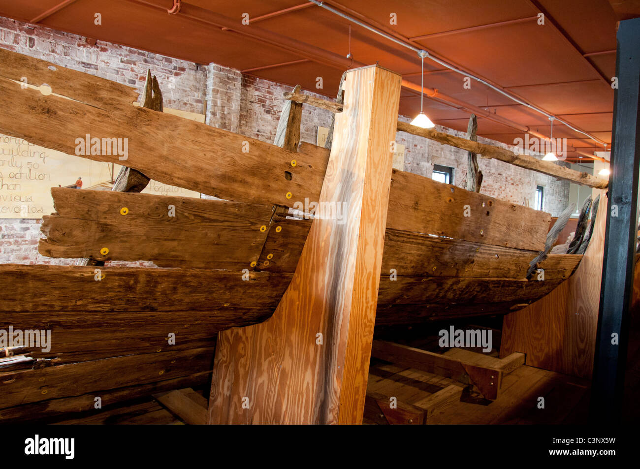 Carolina del Sud, Georgetown. Kaminski House Museum, storico Brown nave traghetto display. Foto Stock