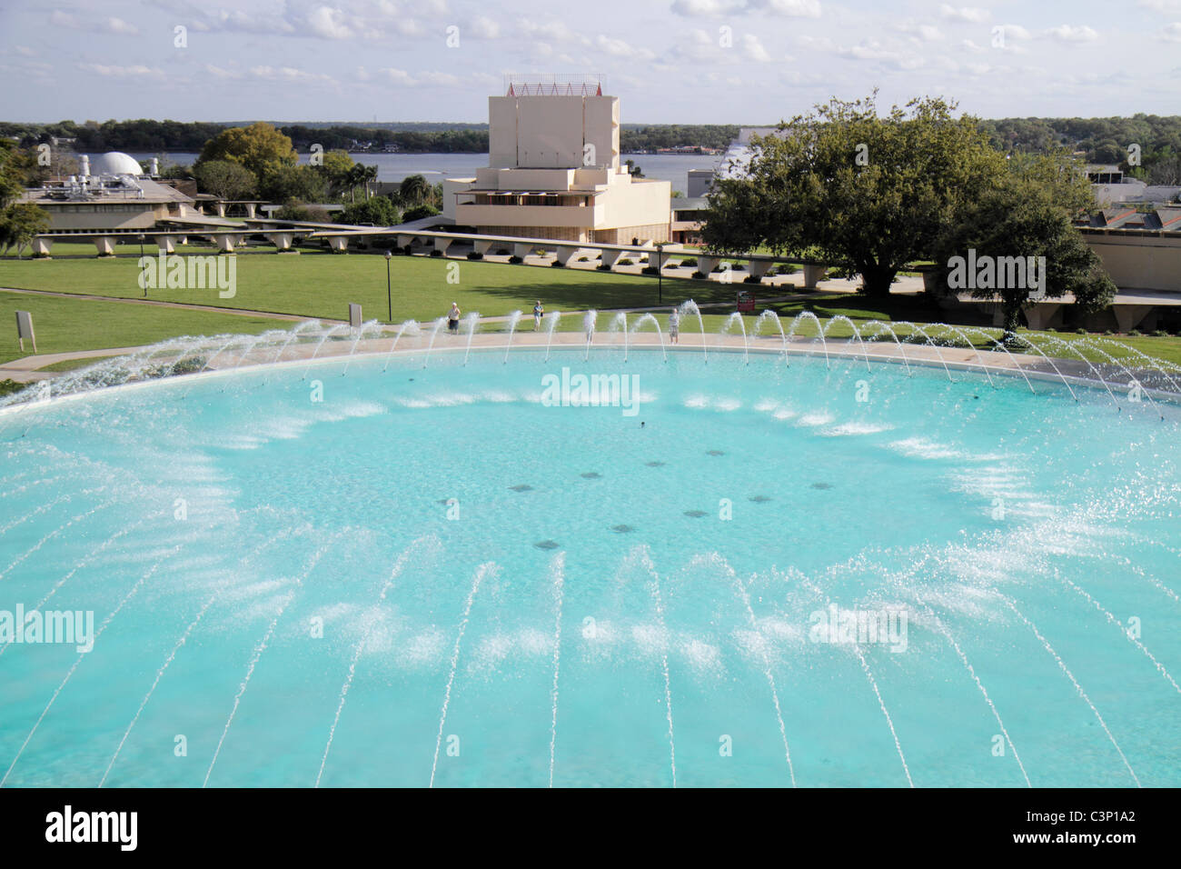 Lakeland Florida, Florida Southern College, Frank Lloyd Wright, architettura, architettura, design, Water Dome, fontana, Annie Pfeiffer Chapel, Visitors du Lann Foto Stock