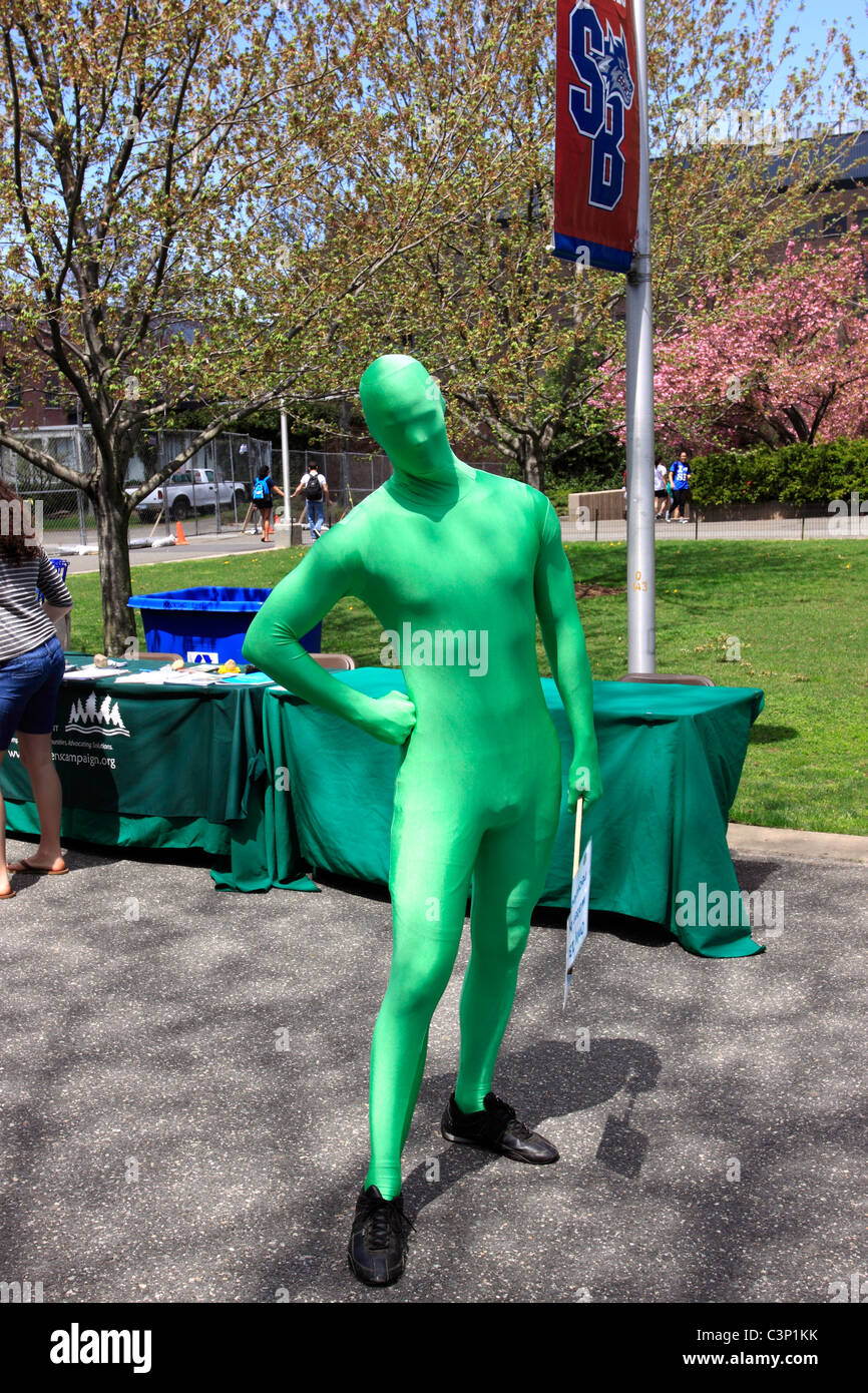 Partecipante in EarthStock festeggiamenti a Stony Brook University di Long Island, NY Foto Stock