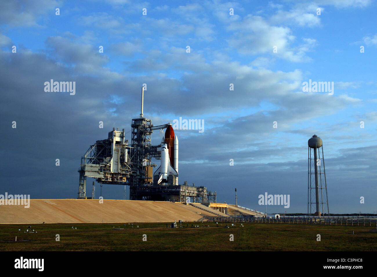 Lo Space Shuttle Endeavour, finale di lancio della navetta spaziale Endeavour STS-134 missione. Foto Stock