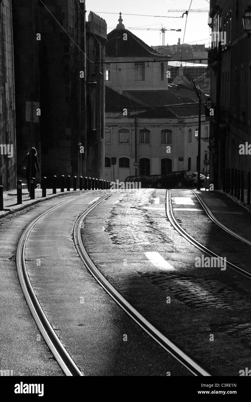 Street nel quartiere di Alfama di Lisbona. Il Portogallo. L'Europa. Foto Stock