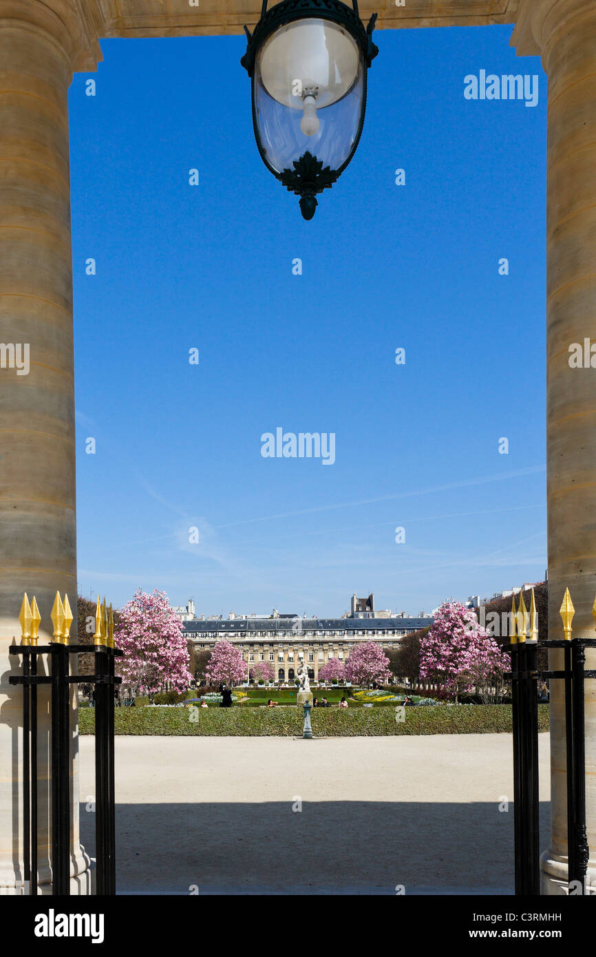 Giardini del Palais Royal, 1° Arrondissement, Parigi, Francia Foto Stock