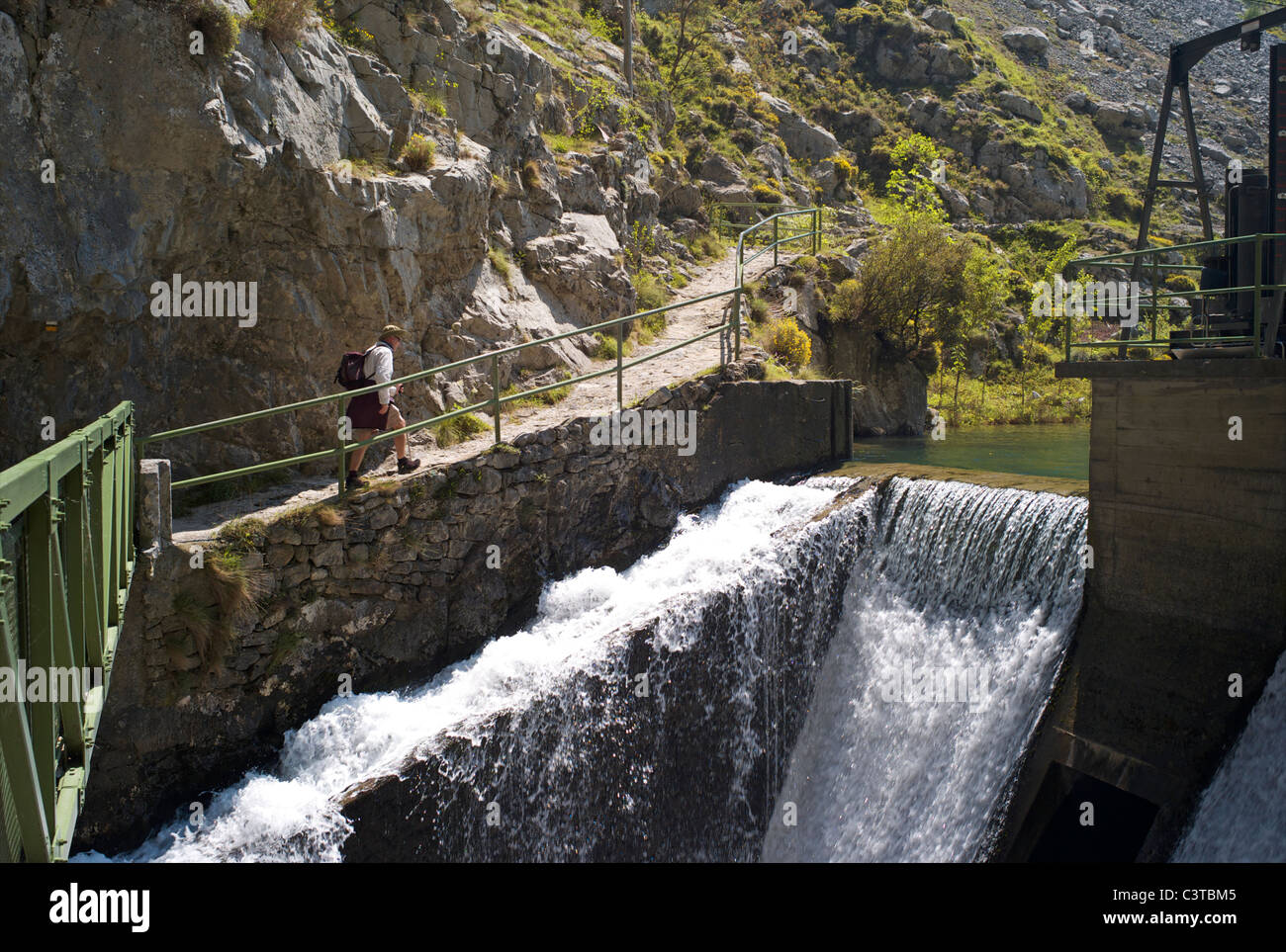 A piedi la Gola di Cares sentiero vicino a Caino, Picos de Europa, Castilla y Leon, Spagna Foto Stock