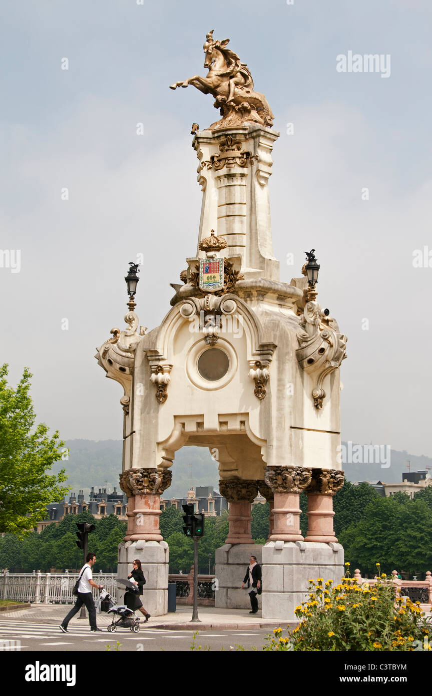 Puenta de Maria Cristina Ponte dell'Urumea Rio San Sebastian Spagna Paese Basco spagnolo della città Foto Stock
