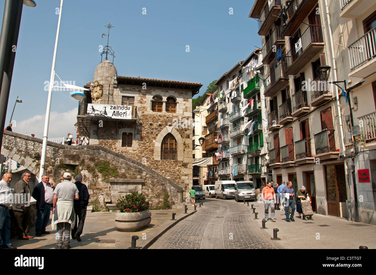 Ondarroa Spagna spagnolo vecchio porto da pesca porto Foto Stock