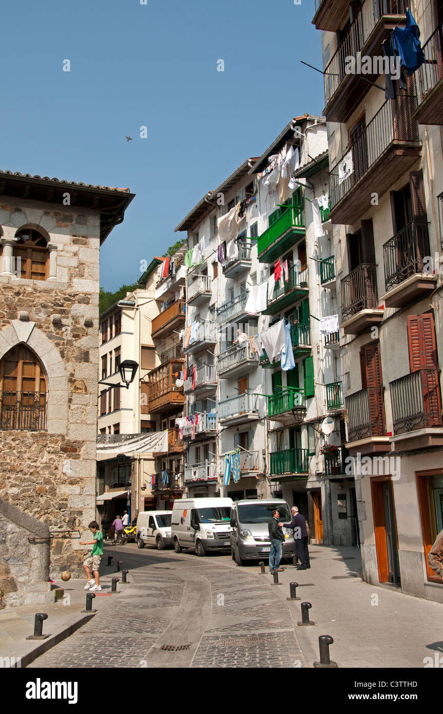 Ondarroa Spagna spagnolo vecchio porto da pesca porto Foto Stock