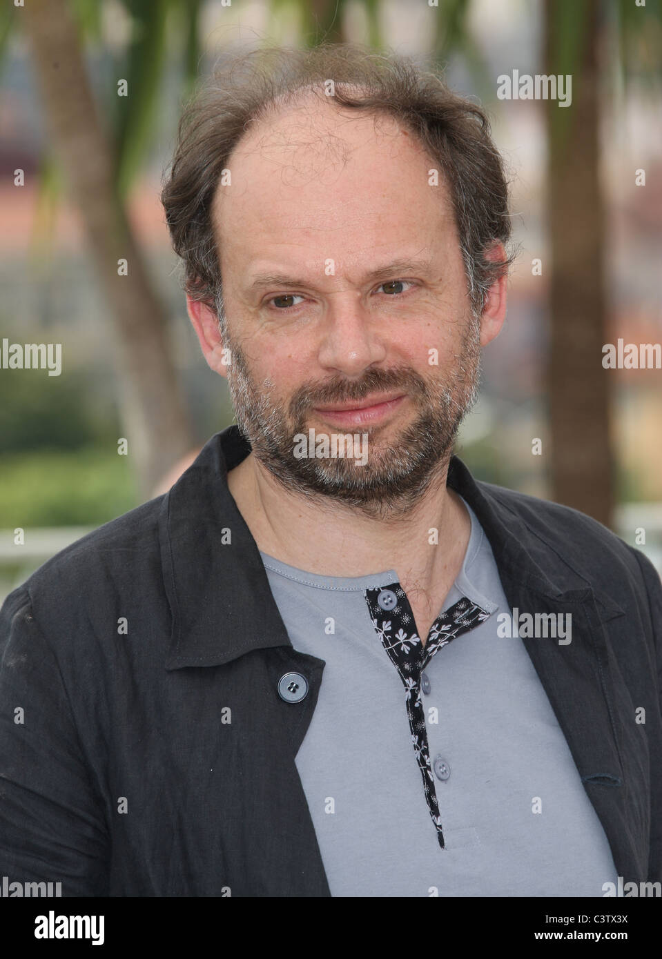 DENIS PODALYDES LA CONQUETE PHOTOCALL CANNES FILM FESTIVAL 2011 PALAIS DES FESTIVAL CANNES Francia 18 Maggio 2011 Foto Stock