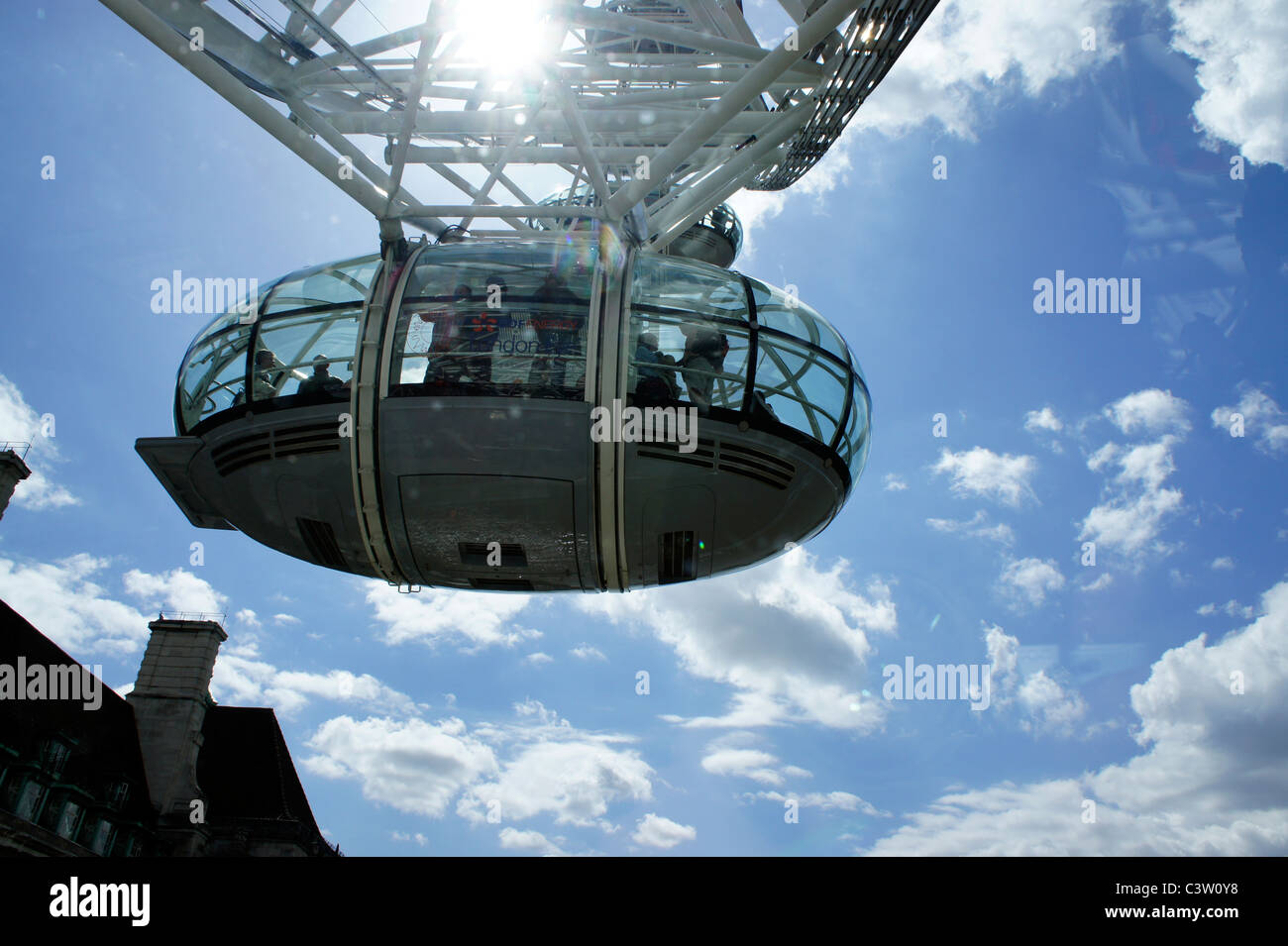 London Eye capsula contro lo sfondo del cielo Foto Stock