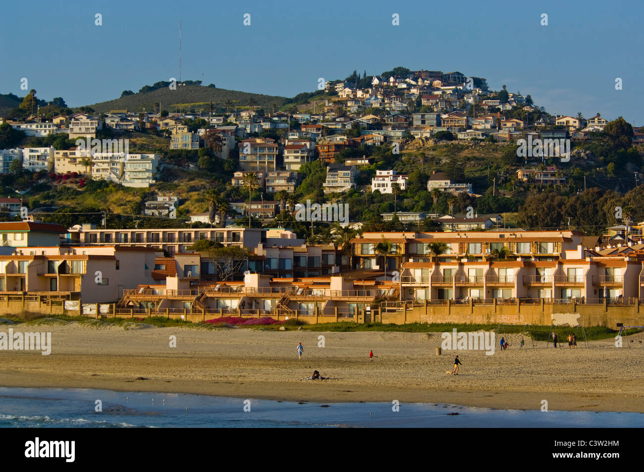 Il surf costiera città di Pismo Beach, California Foto Stock