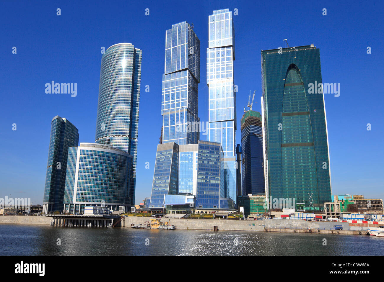 Costruzione di moderni grattacieli centro business a Mosca, in Russia. Foto Stock